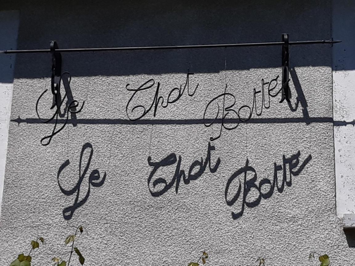Chambre D'Hotes Le Chat Botte Espédaillac エクステリア 写真