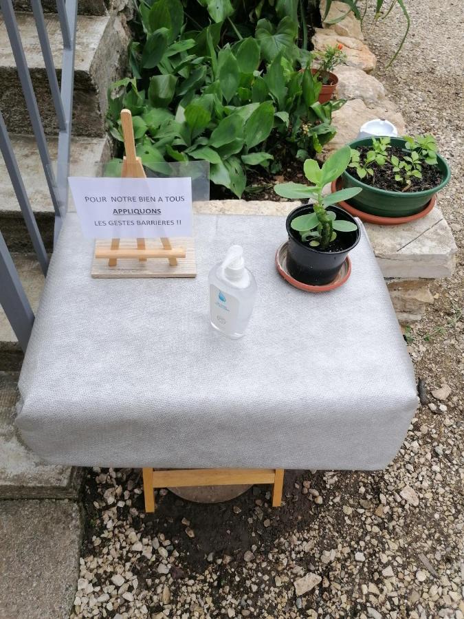 Chambre D'Hotes Le Chat Botte Espédaillac エクステリア 写真