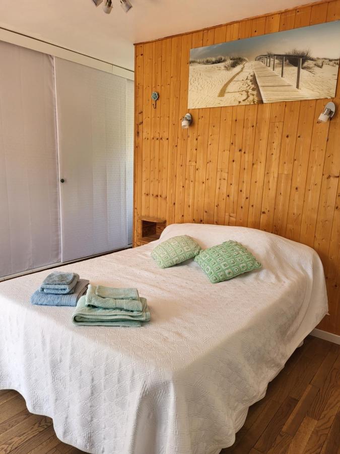 Chambre D'Hotes Le Chat Botte Espédaillac エクステリア 写真